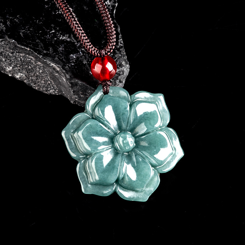 Vintage Fashion Necklace - Burmesische Jadeit-Blumenanhänger-Halskette, Stein-Modeaccessoires, Talismane, Natürlicher Edelstein,