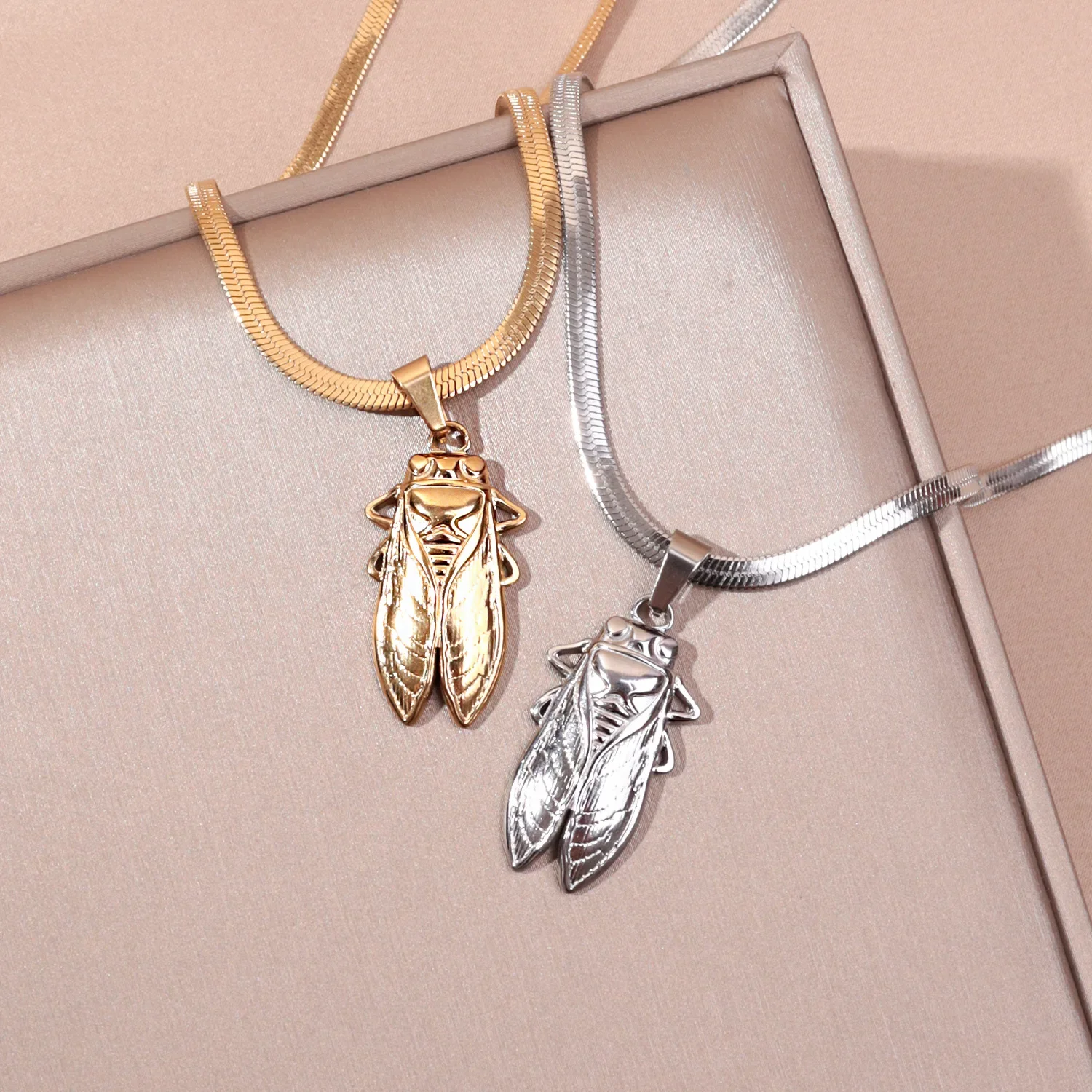 Vintage Fashion Bug - Edelstahl große Zikade antike goldene Ton