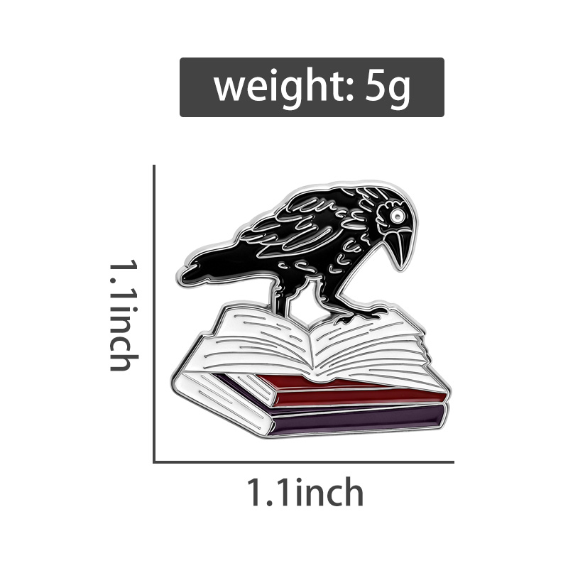 Dark Gothic Raven Emaille Pin  – Vintage Fashion Books Bewertung und Preis